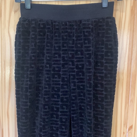 Guess Black Cut Out G Velour Joggers Size XS (567) - Picture 8 of 11